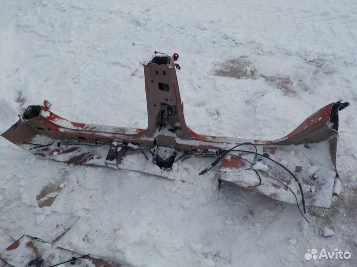 Б/У Б/У Порог правый Renault Kaptur 2016