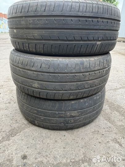 Yokohama BluEarth-ES ES32 215/55 R17 94V