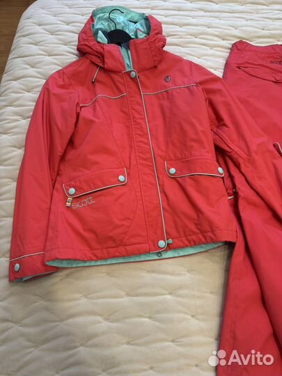 Горнолыжный костюм