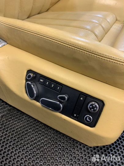 Сиденье переднее правое Bentley Continental Flying