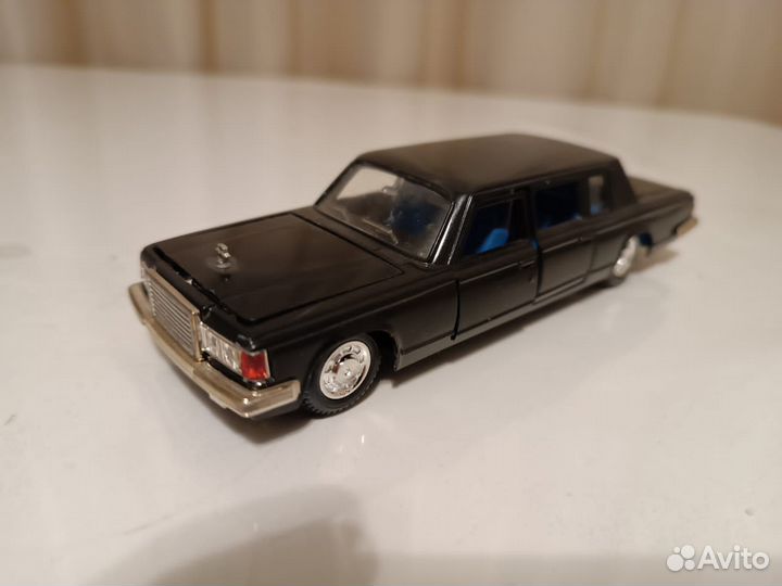 Коллекционная модель ЗИЛ 115 1:43