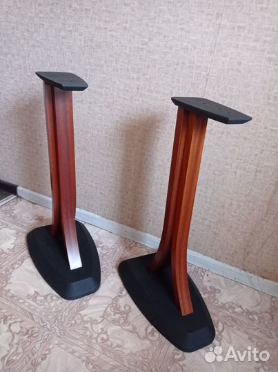 Стойки для акустики