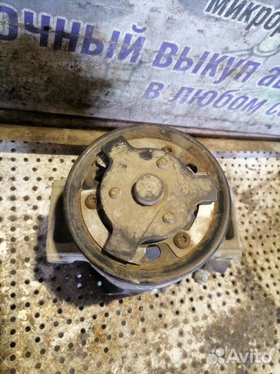 Компрессор кондиционера Volkswagen Golf