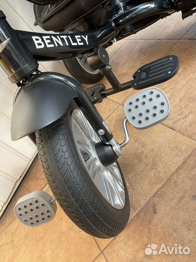 Детский велосипед с ручкой