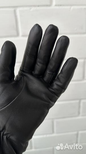 Длинные кожаные перчатки