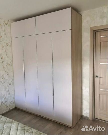 Шкаф распашной