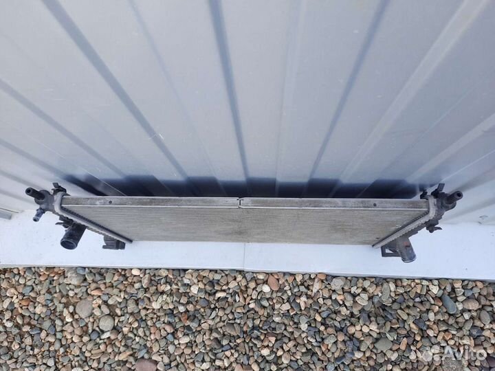 Основной радиатор охлаждения оригинал Мазда 3 Bk