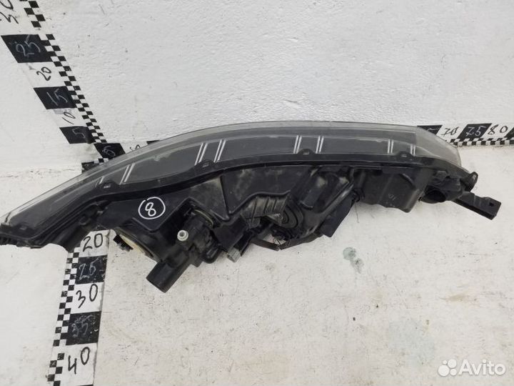 Фара левая Nissan Qashqai 2 Restail галоген