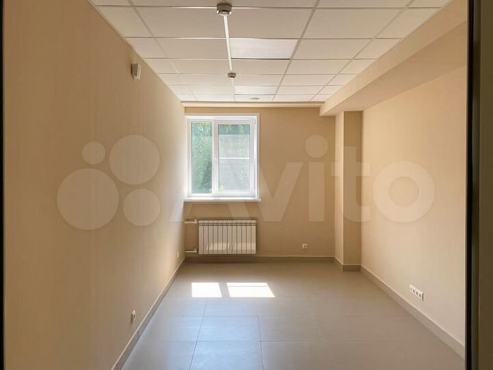 От 600 до 1000 м2 с отличным ремонтом, парковкой