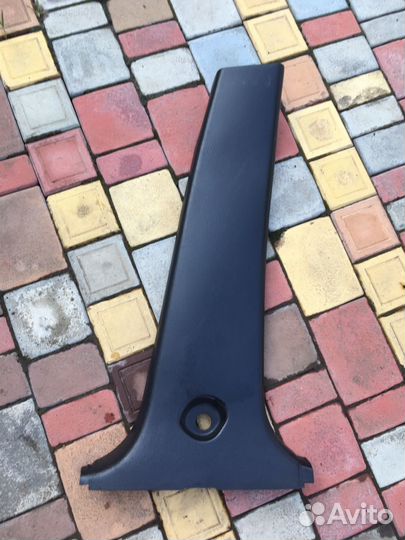 Toyota rav 4 2004 обшивка средней стойки нижняя