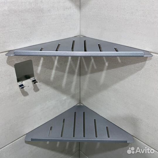 Полочки для ванной комнаты