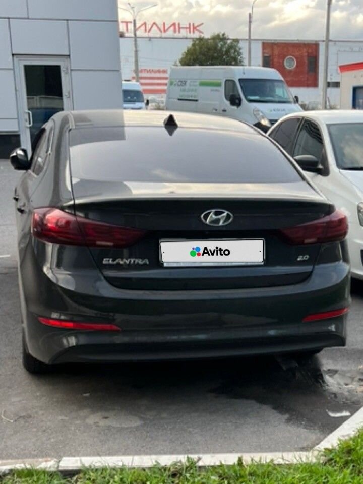 Hyundai Elantra: фото владельца
