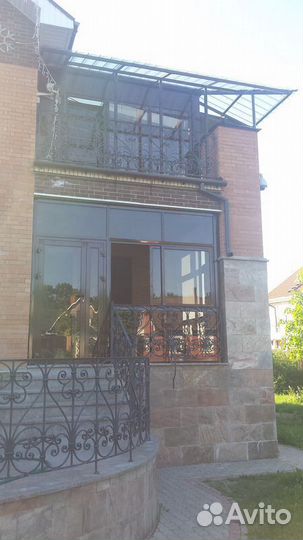 Окно в коттедж