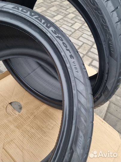 Yokohama Advan Sport V107 275/35 R22 и 315/30 R22 107Y