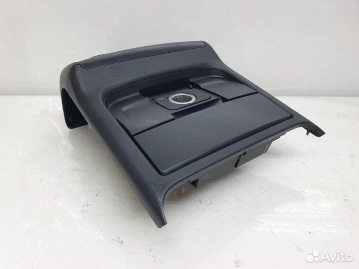 Накладка подлокотника Audi A5 3.2 2009