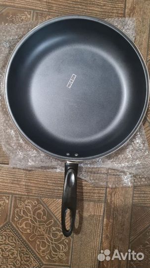 Сковорода новая 30см