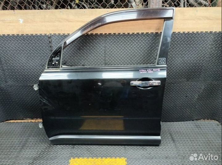 Дверь передняя левая Nissan X-Trail T31