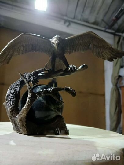 Бронзовая статуэтка