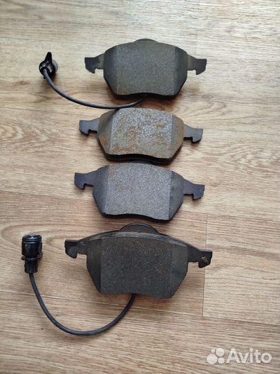 Тормозные колодки передние audi A6 volkswagen