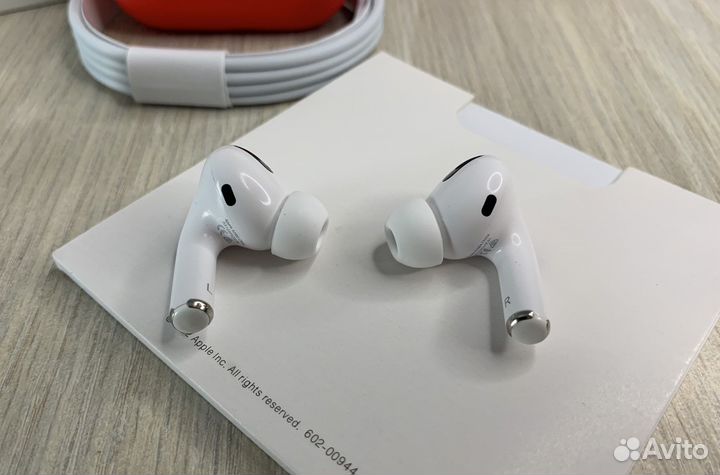AirPods Pro (version 1:1)