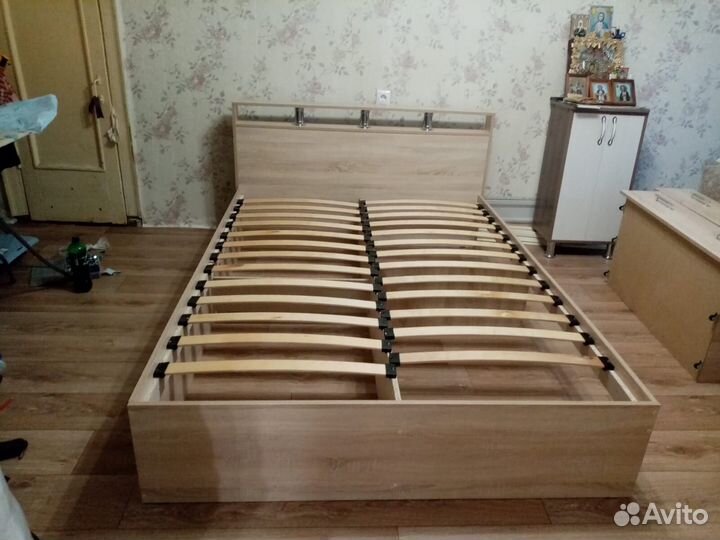 Кровать двухспальная