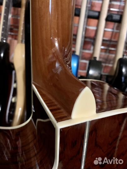 Гитара + Чехол (красное дерево)