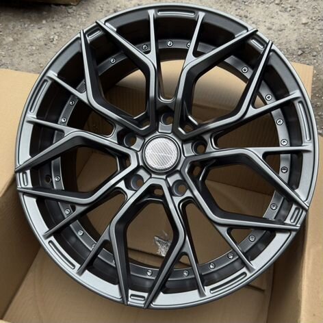 Литые диски Sakura Wheels 181 8×R19 5×139.7