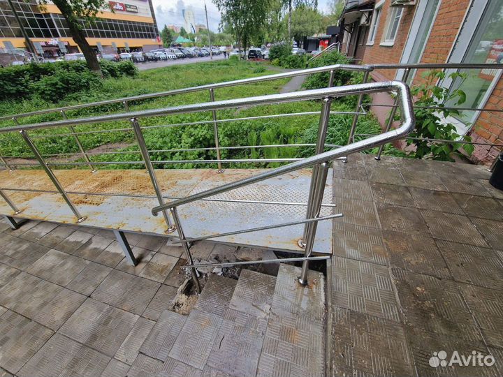 Перила на пандус