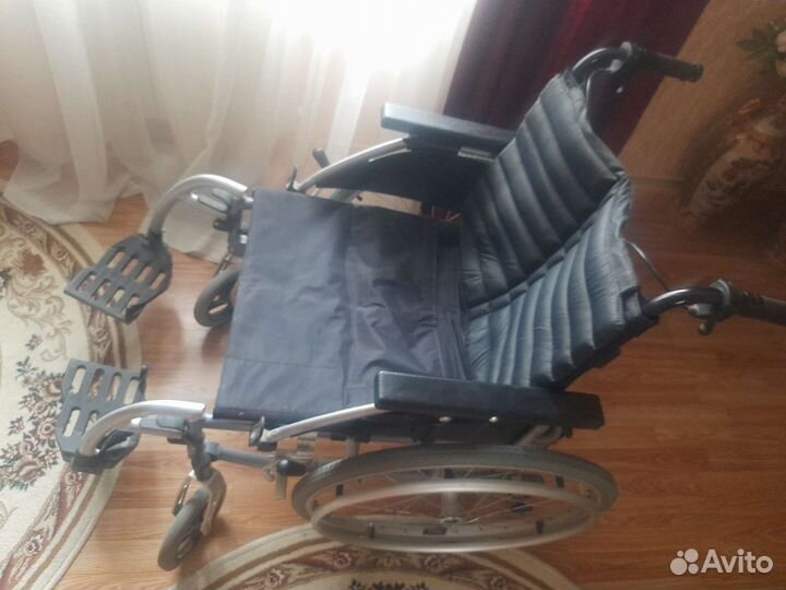 Инвалидная коляска