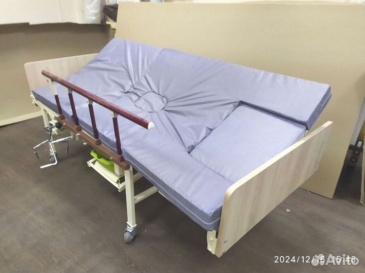 Кровать механическая медицинская