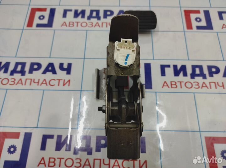 Педаль тормоза Renault logan 2 Stepway 465013048R