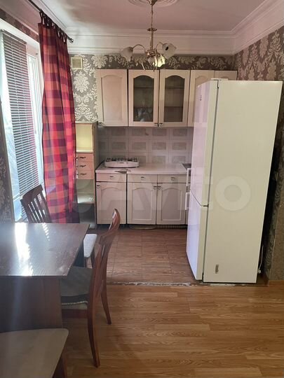 2-к. квартира, 50 м², 1/5 эт.