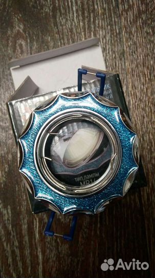 Светильник встраиваемый поворотный