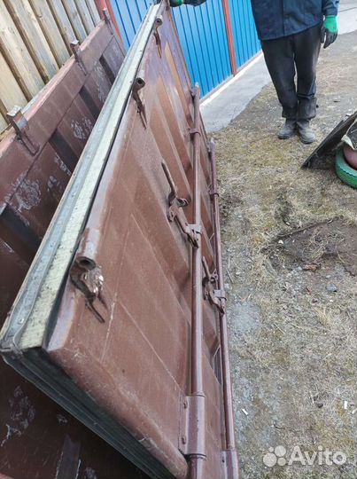 Двери для контейнера