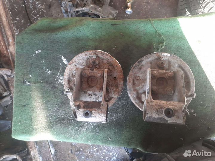 Ступица в сборе задней балки Рено Логан 1. 2008 г