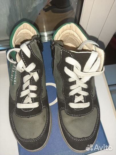 Ботинки детские р-р 34