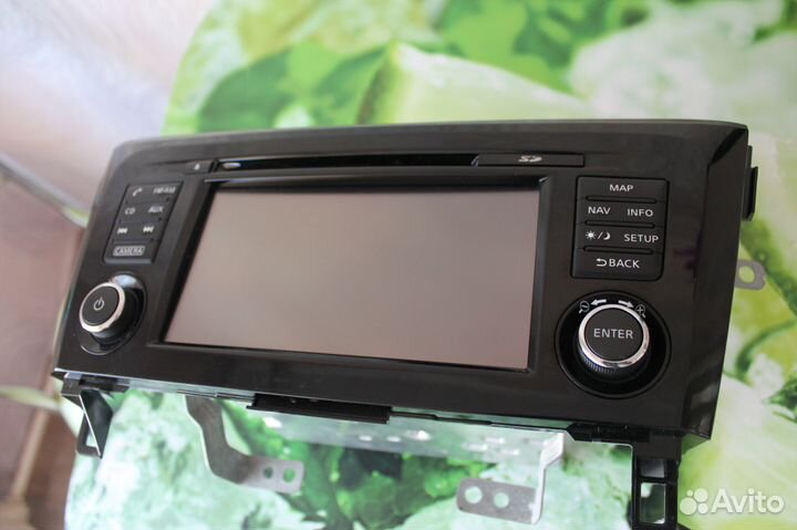 Штатная магнитола на Nissan Qashqai