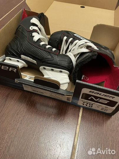 Хоккейные коньки bauer