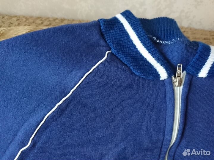 Спортивный костюм