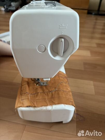 Швейная машина elna 2110