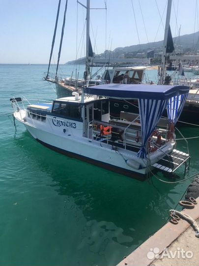 Морские прогулки, аренда катера Симеиз в Ялте