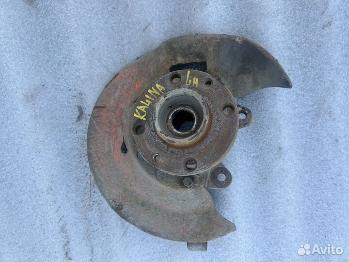 Поворотный кулак Kalina Granta