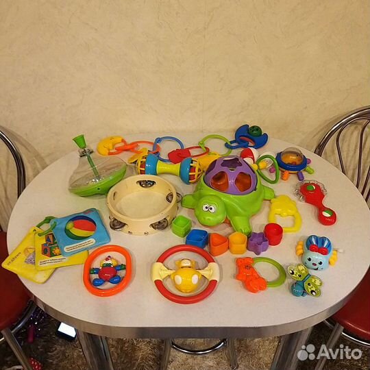 Развивающие игрушки пакетом 0+