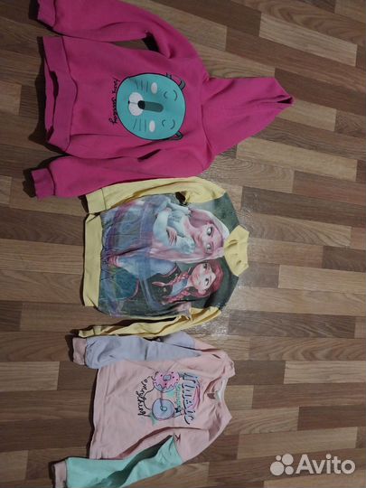 Платье и кофты для девочки