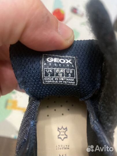 Продам детскую обувь geox Respira