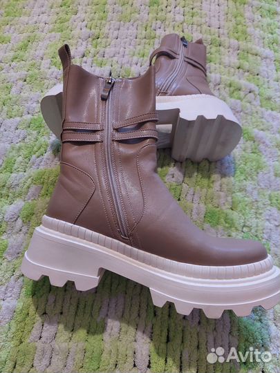 Сапоги демисезонные женские, размер 37 новые