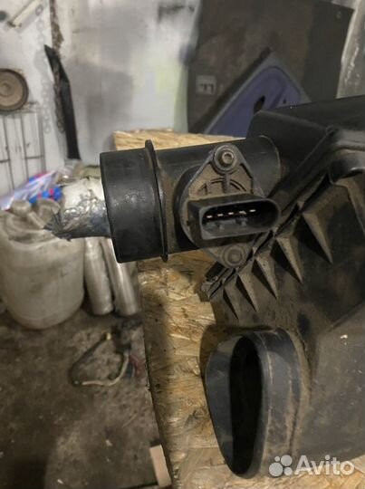 Корпус воздушного фильтра w203 mercedes benz