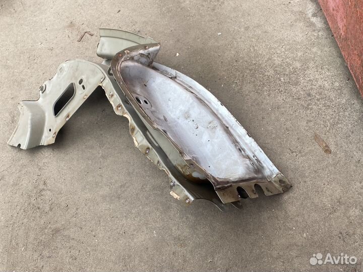 Суппорт левого фонаря рено дастер 1/ рест