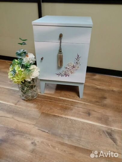 Тумба ретро