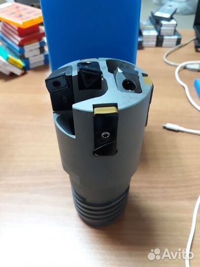 Инструмент для глубокого сверления и обработки отв